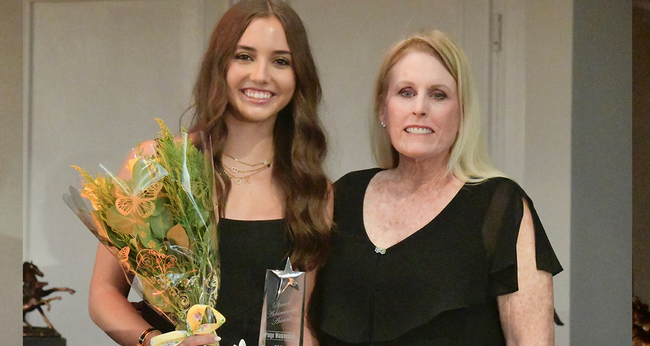 award-05