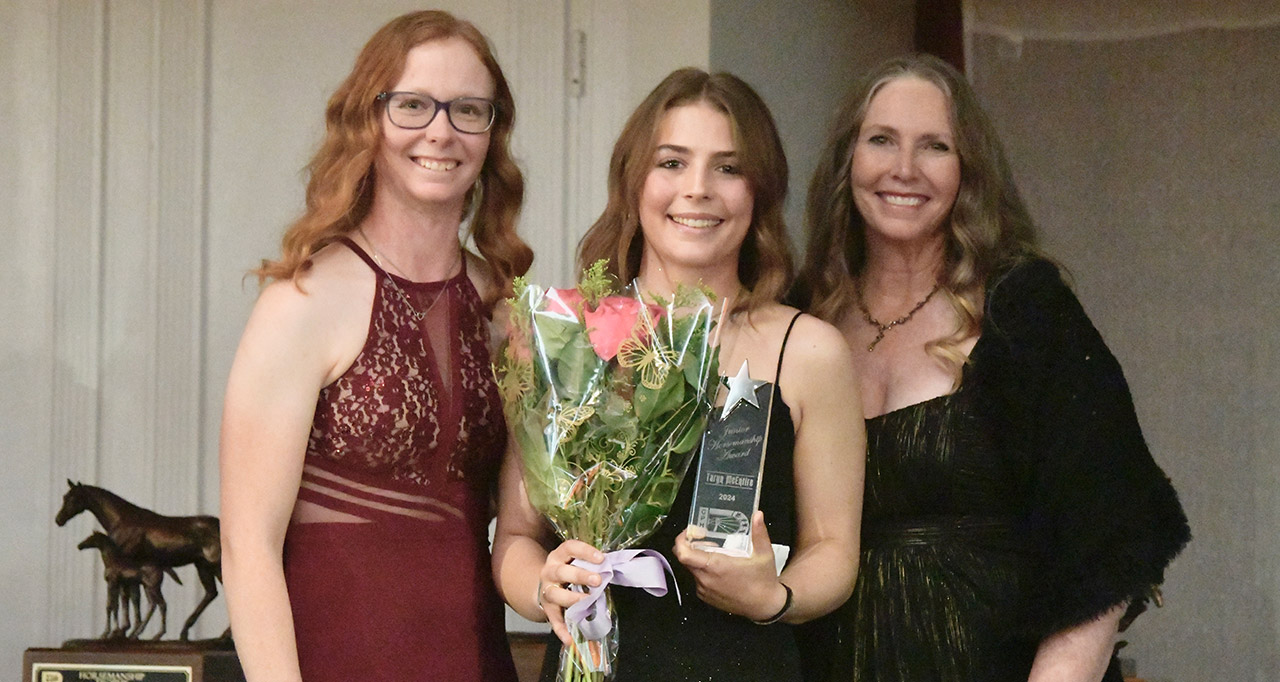 award-06